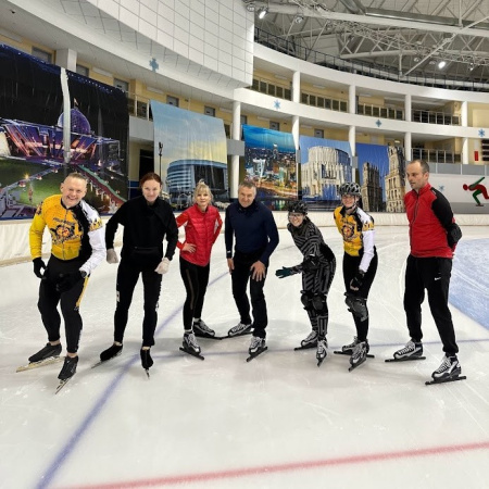 Массовое катание на коньках Массовое катание на коньках